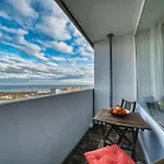 - Haus C, App 0c1107 Apartment *